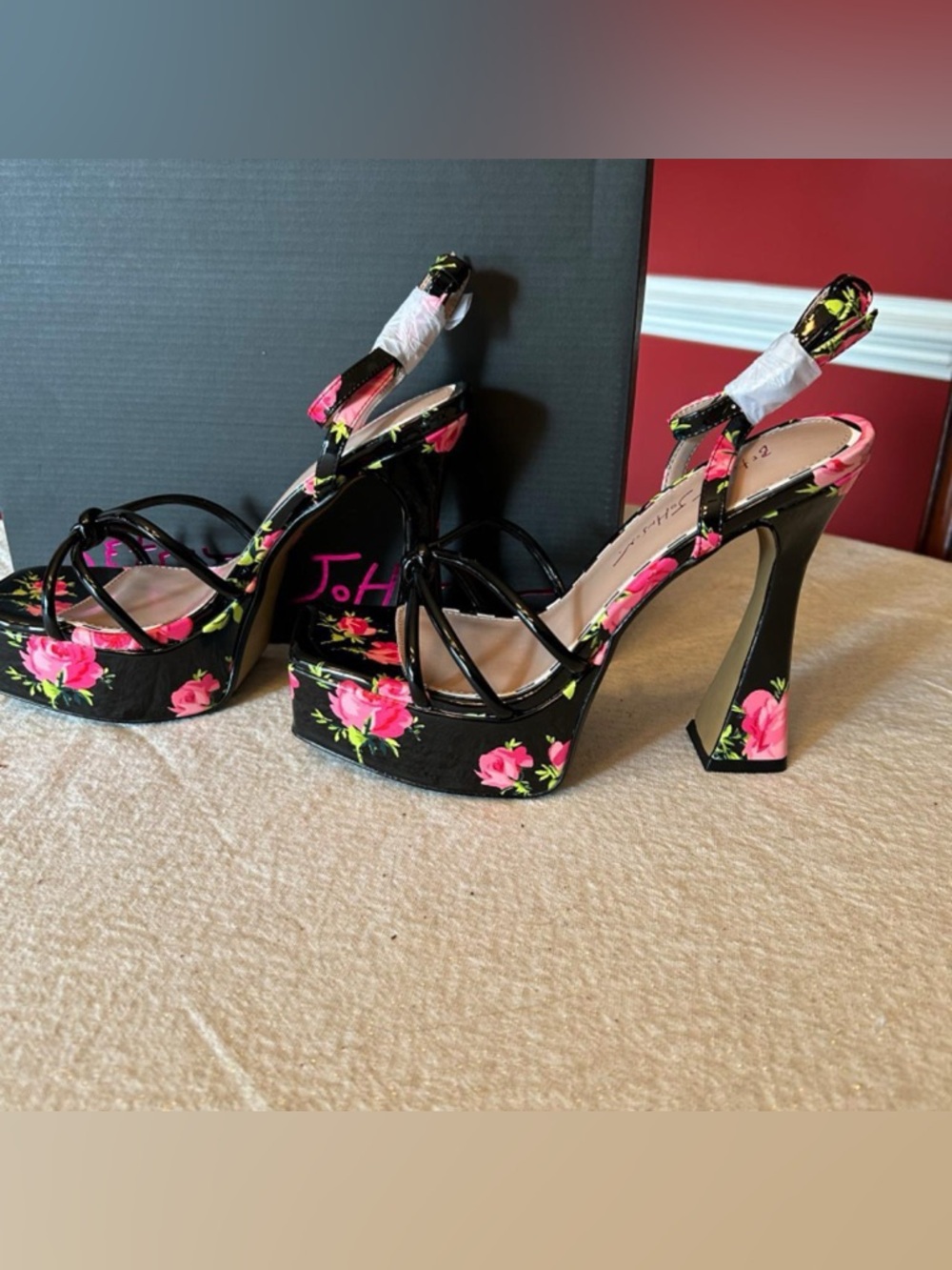 Betsy Johnson Rose and Black Tiky Platforn Heels